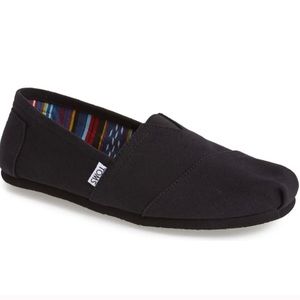 Tom’s Black Classic Slide-On Flats